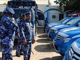 مدير شرطة  غرب دارفور يتفقد القوات القادمة من الخرطوم لتأمين الجنينة