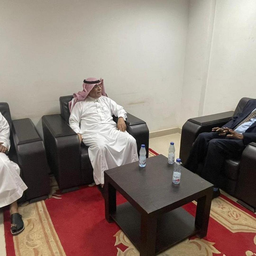السفير السعودي يستقبل مدير الحصانات بالخارجية السودانية