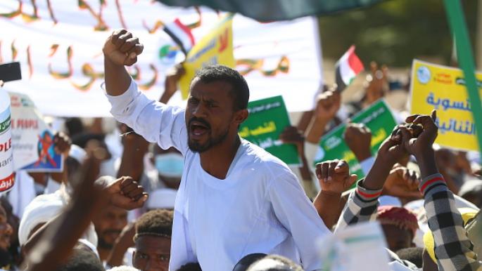 السودان: المؤيدون والرافضون للتسوية المرتقبة مع العسكر