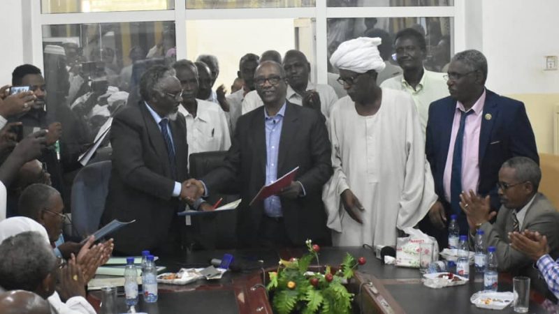 السودان : ادارة مشروع الجزيرة تتسلم (13) محلج وورش بمارنجان
