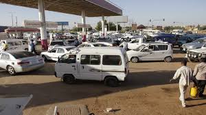 الحكومة السودانية  : حل أزمة الوقود الأسبوع المقبل